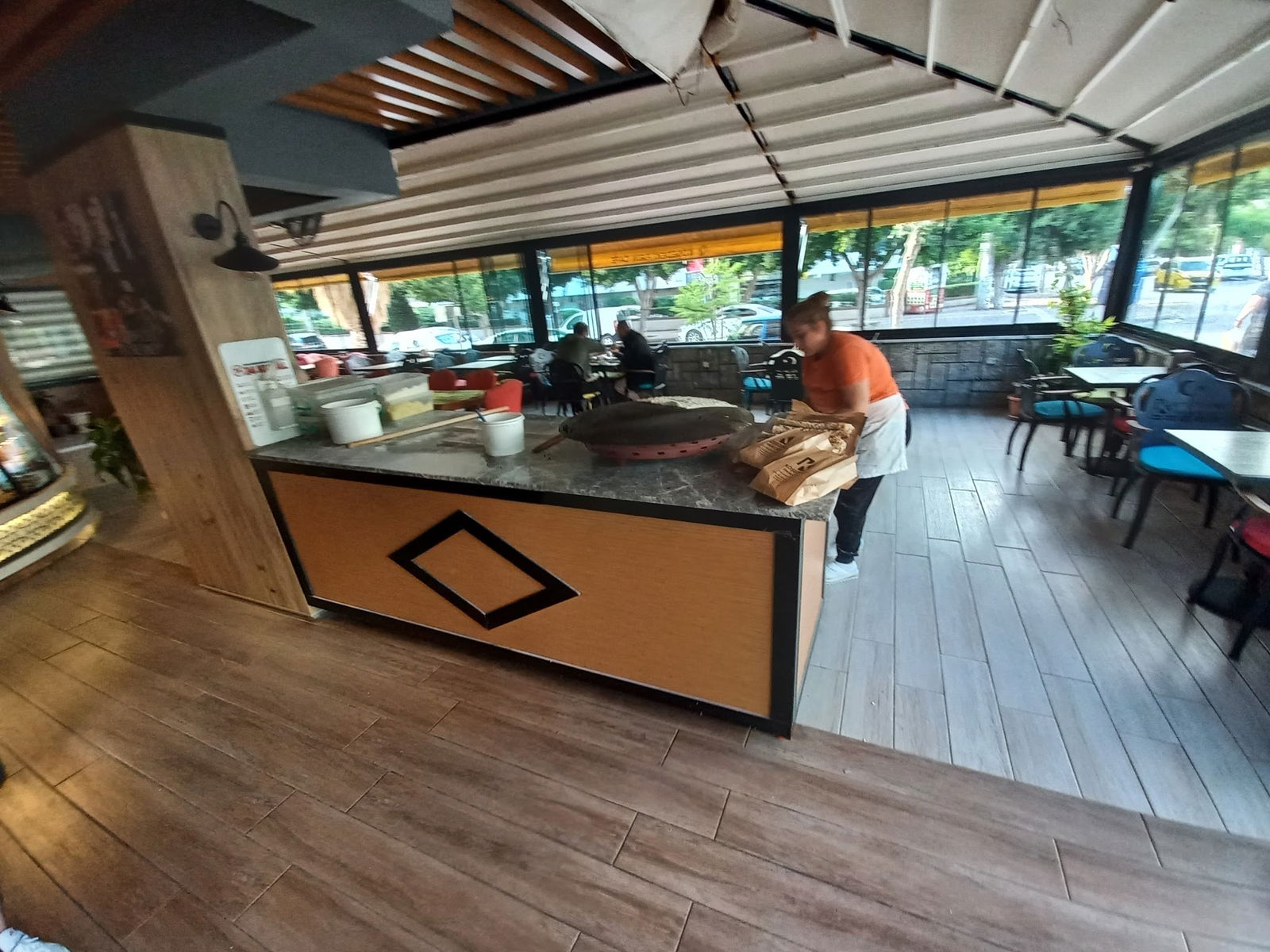 Köşedeki Fırın Cafe