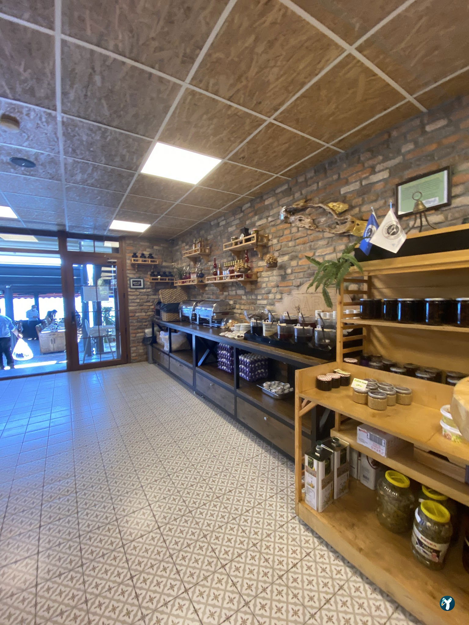 Qarip Restaurant