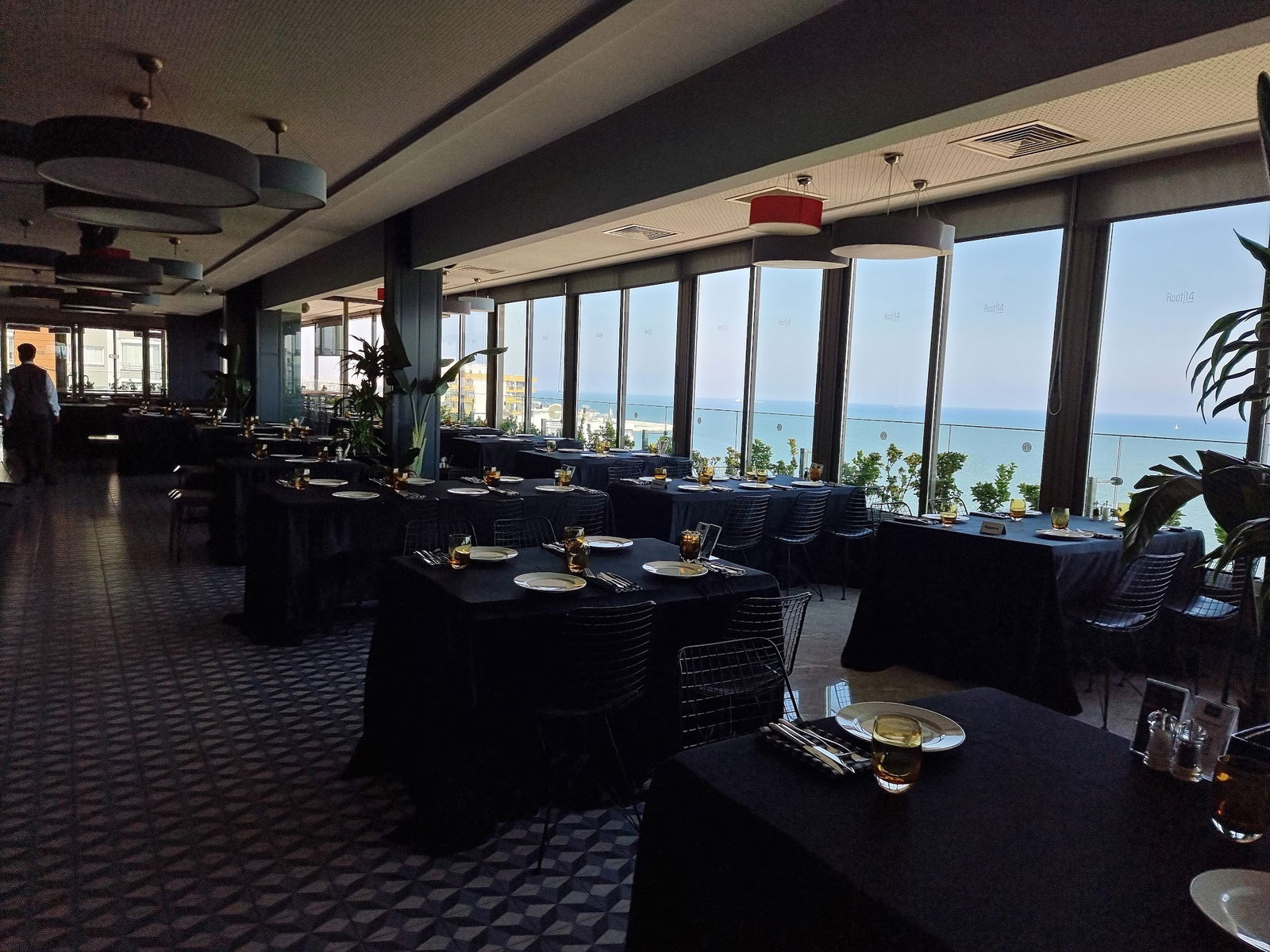 Roof | 14 By Di̇van