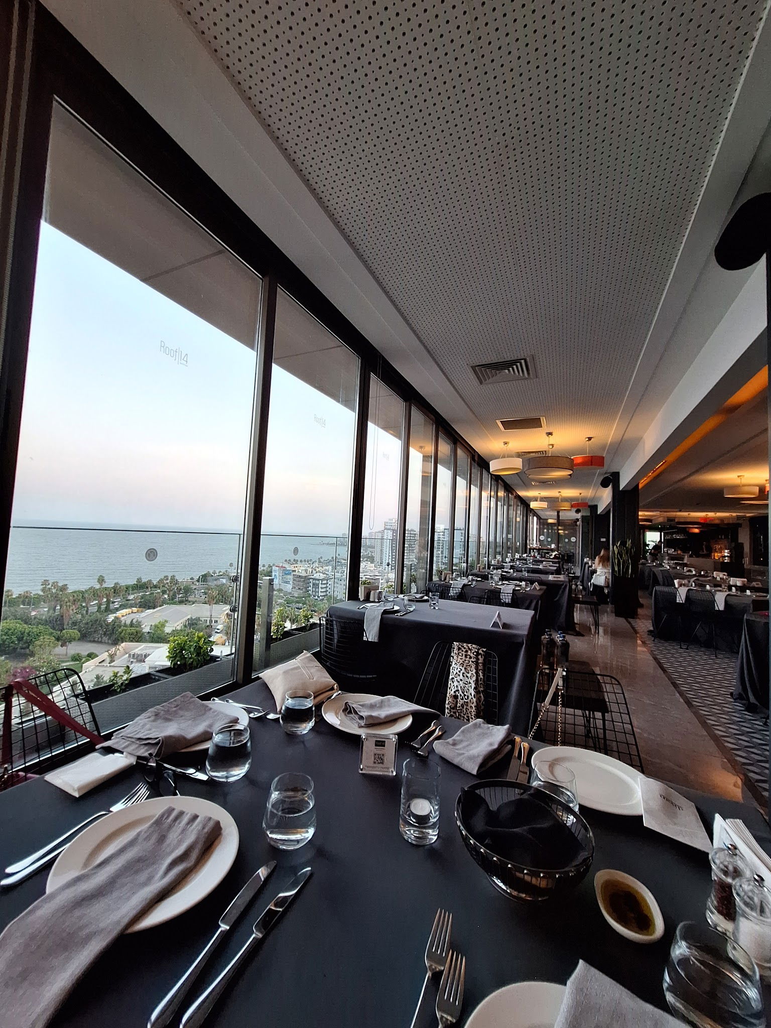 Roof | 14 By Di̇van