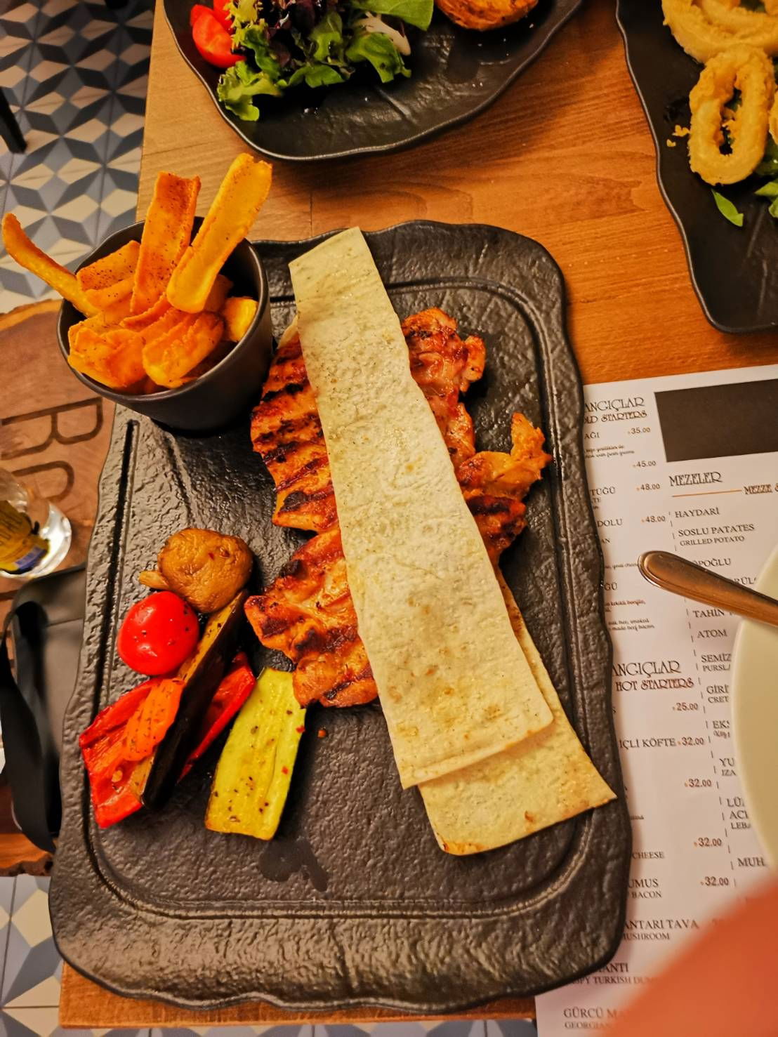 Roof | 14 By Di̇van