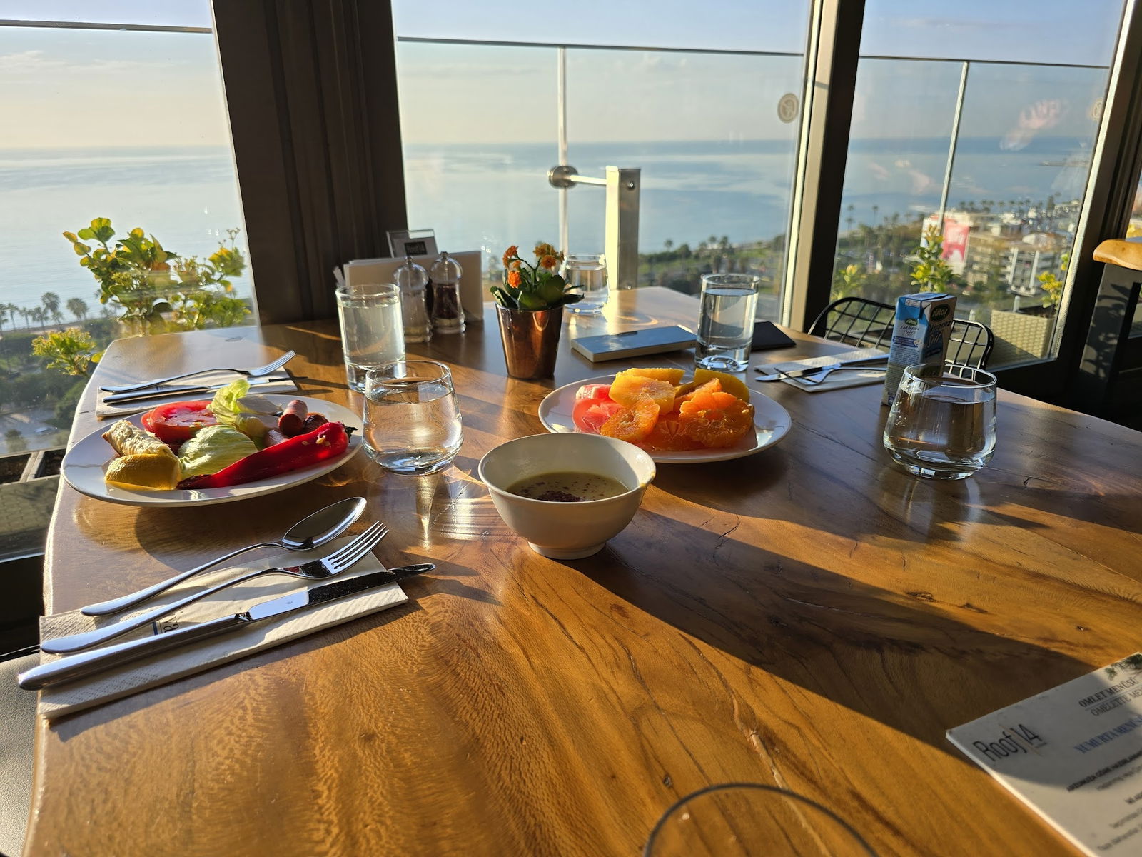 Roof | 14 By Di̇van