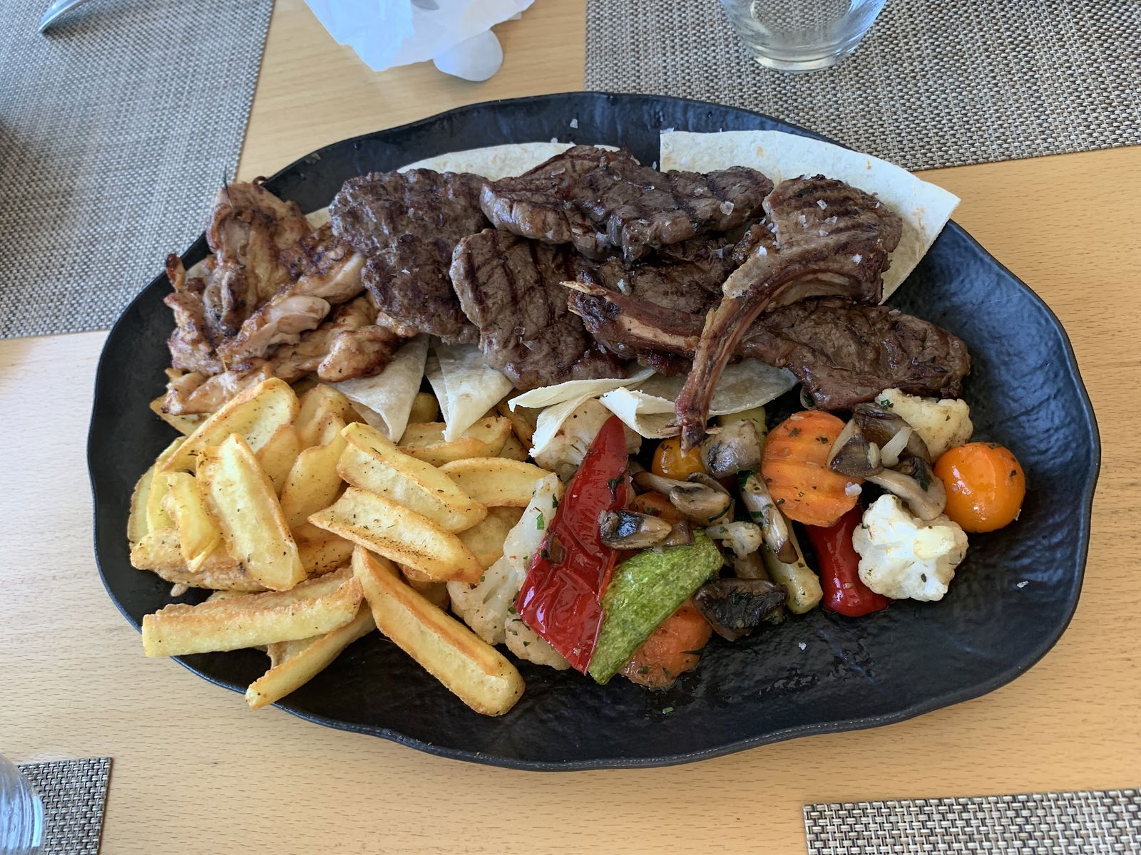 Roof | 14 By Di̇van