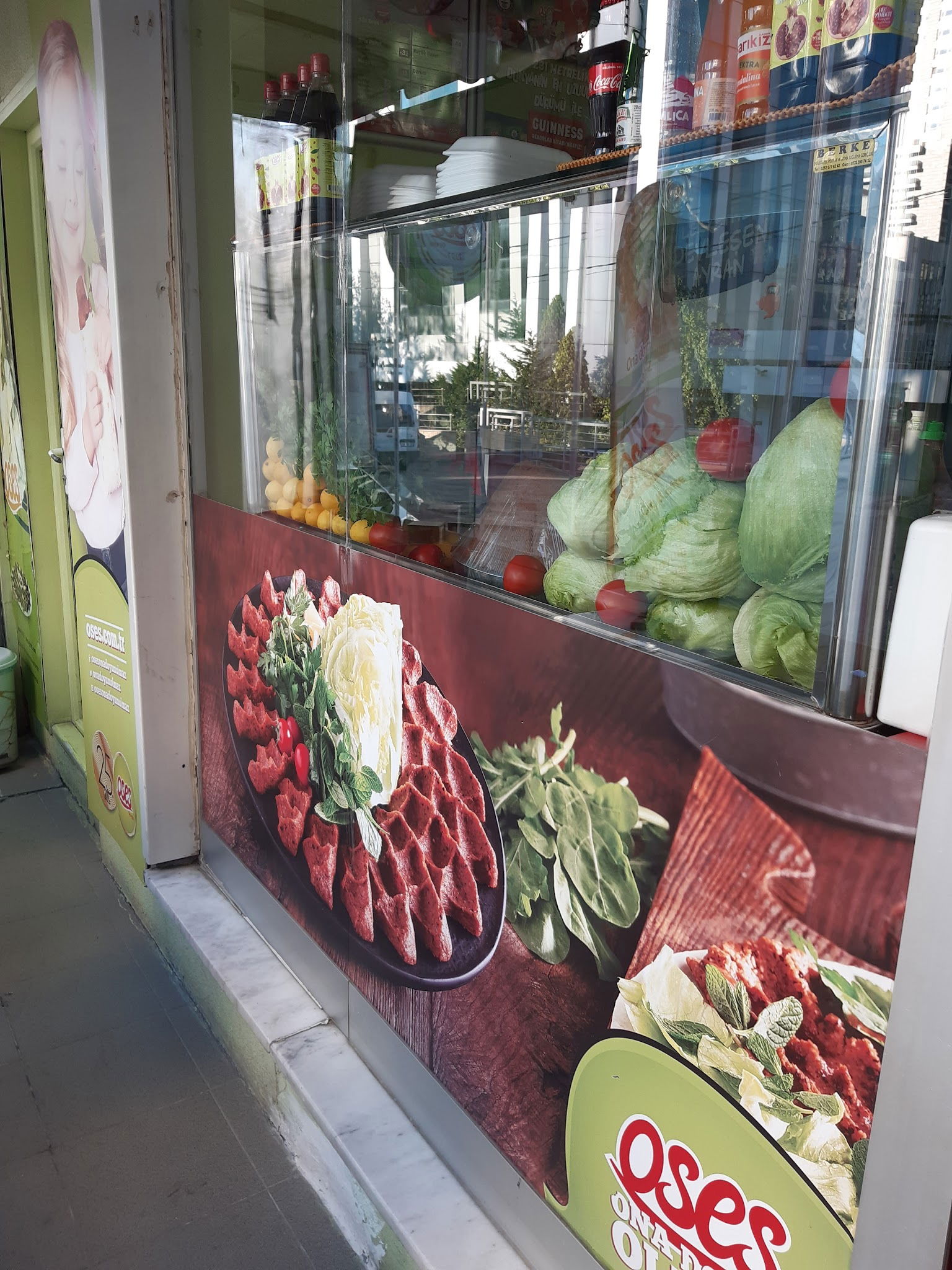 Oses Çiğköfte Kartal Adnankahveci Cadesi