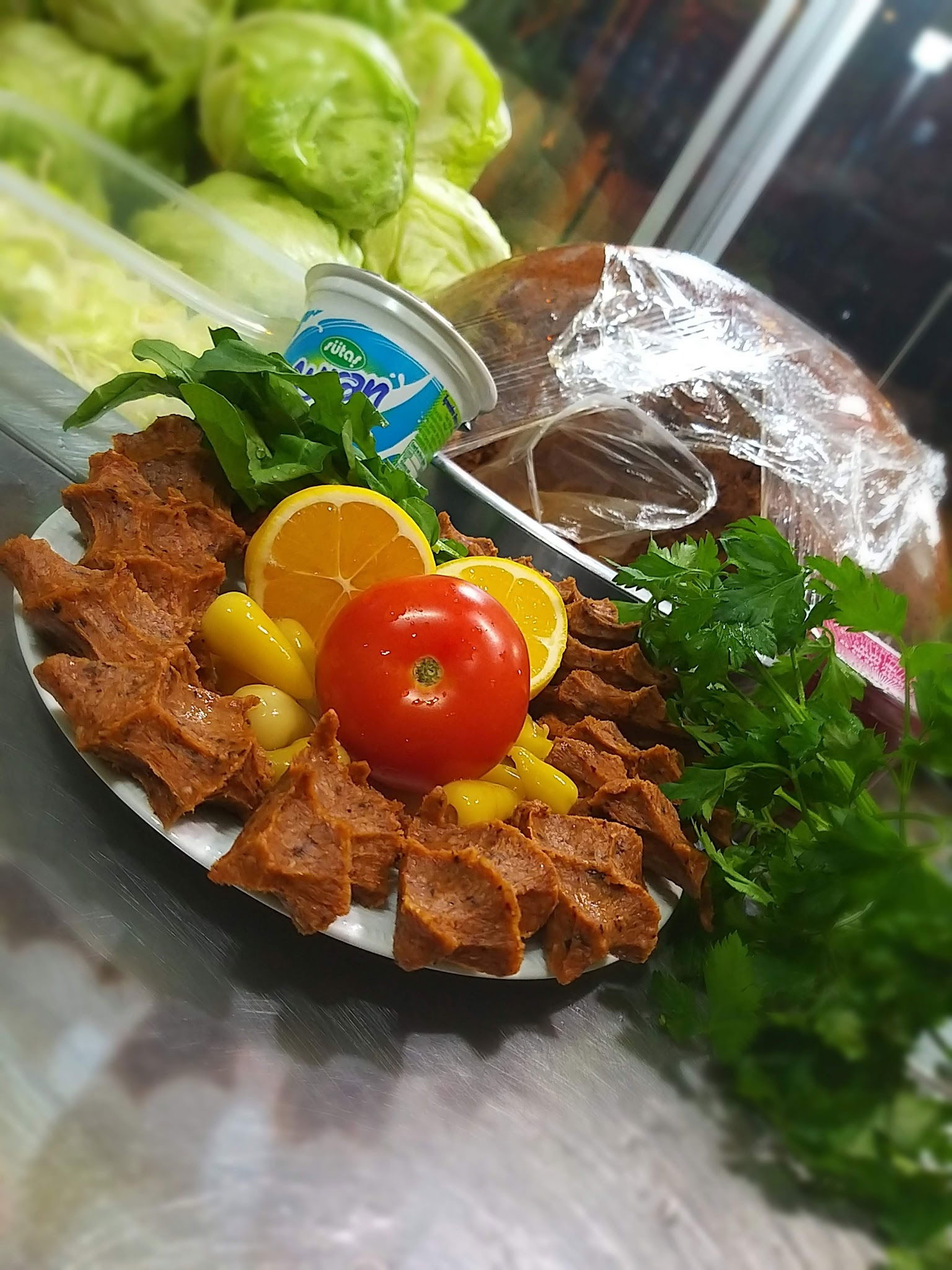 Oses Çiğköfte Kartal Adnankahveci Cadesi