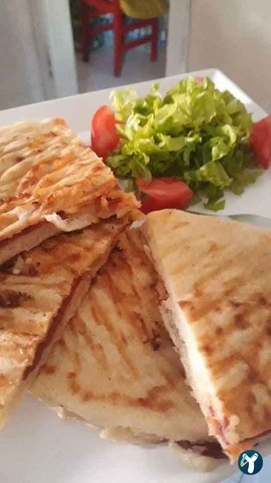 Catı Katı Cafe