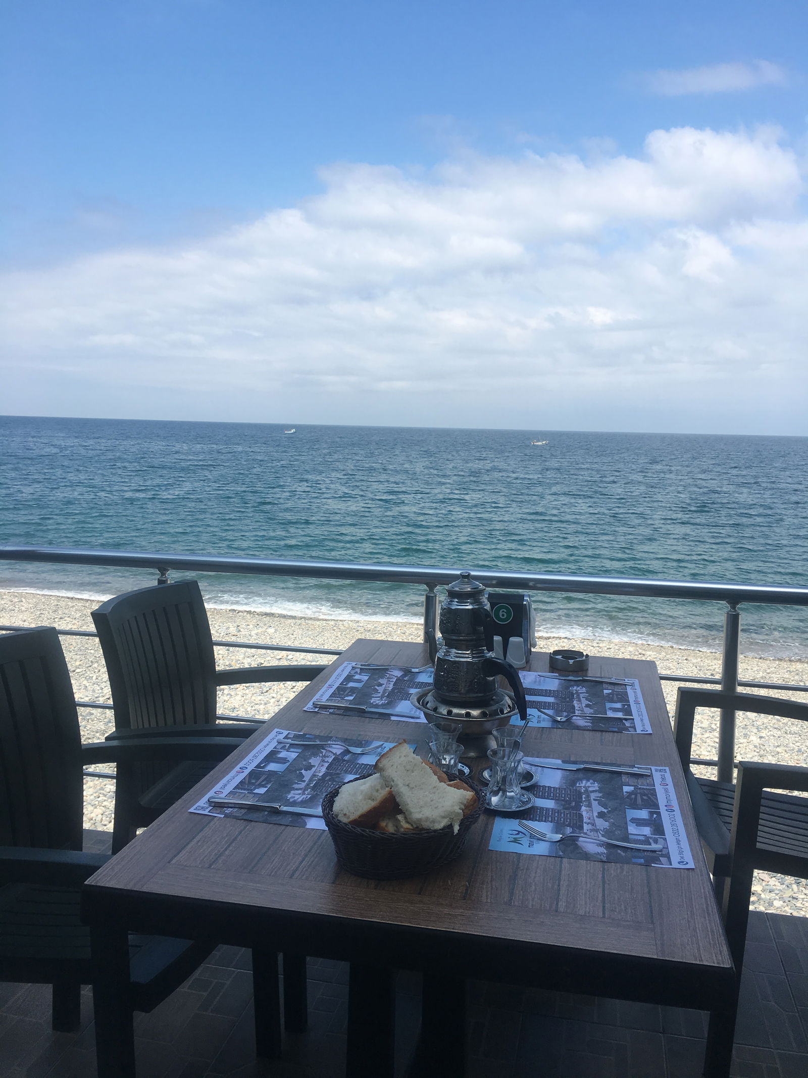 Mavi Yeşil Restaurant