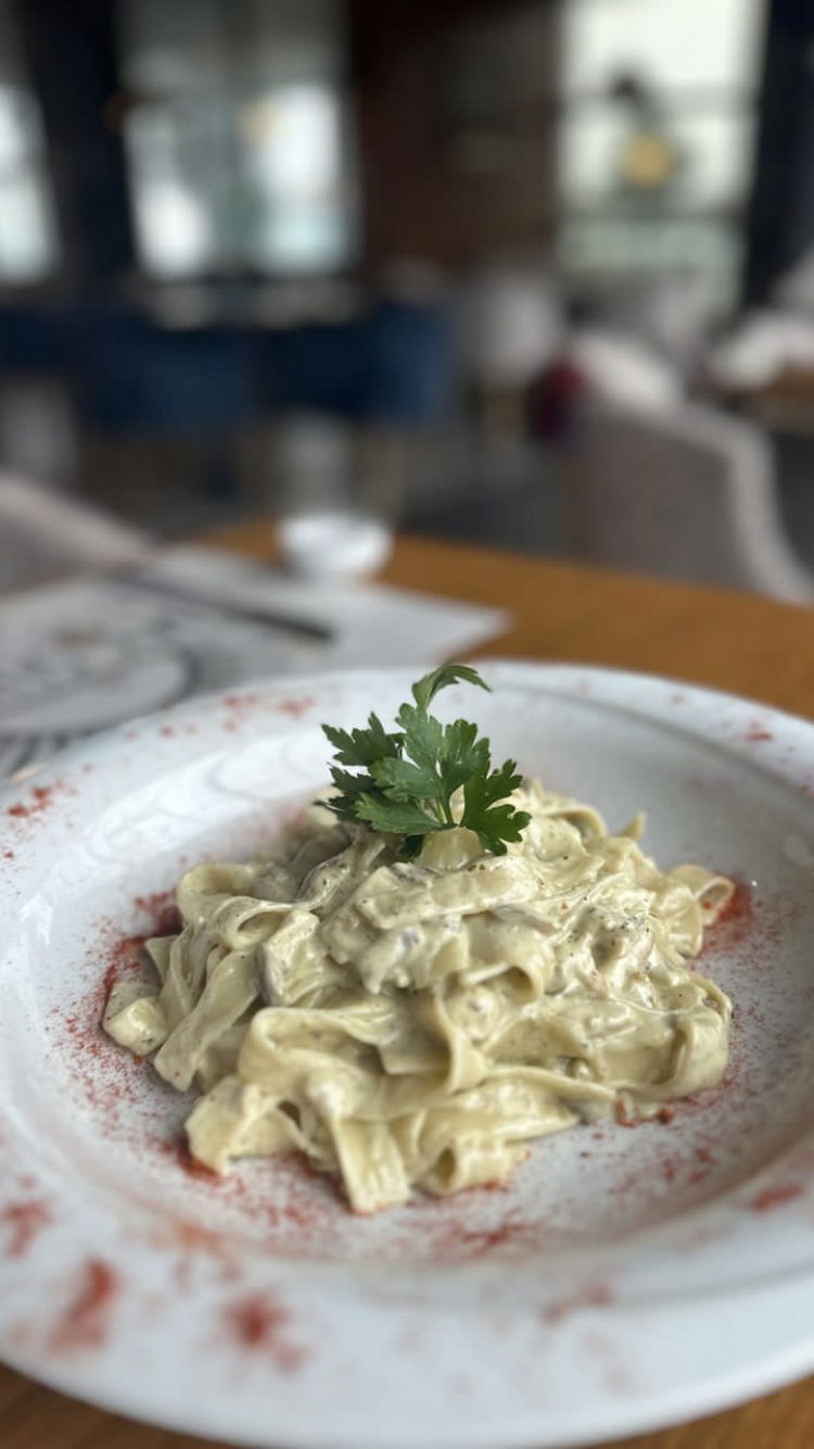 Mavi Yeşil Restaurant