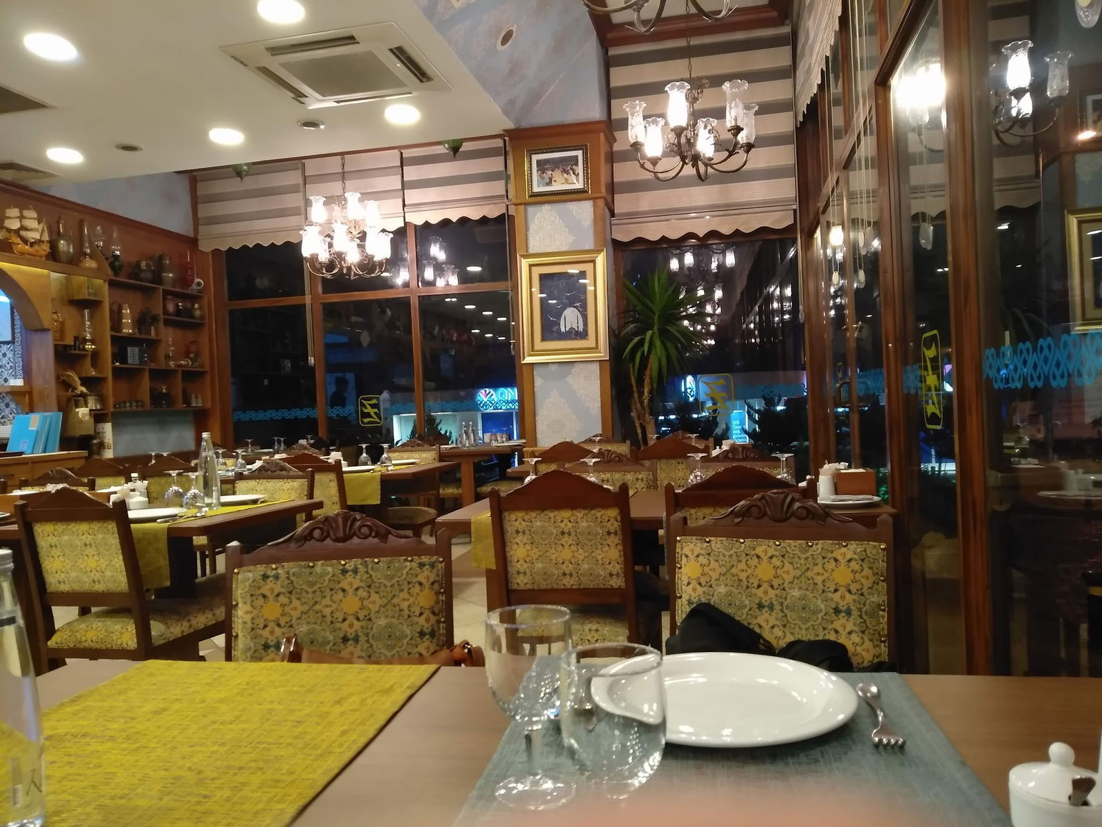 Zi̇ya Şark Sofrası Kavacık Şb