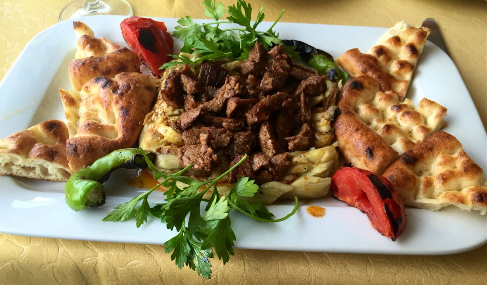 Zi̇ya Şark Sofrası Kavacık Şb