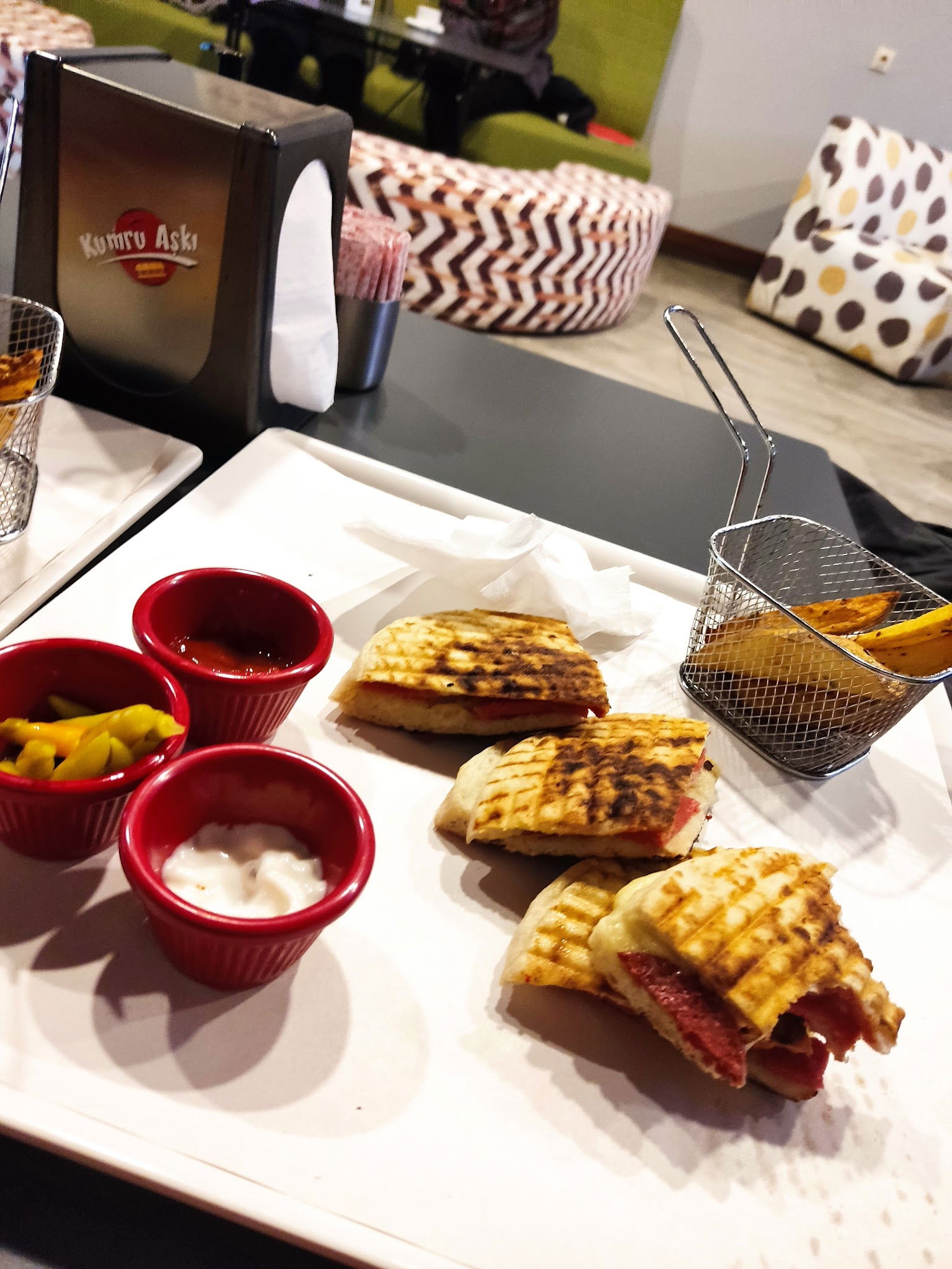 Muhit Cafe Üniversite