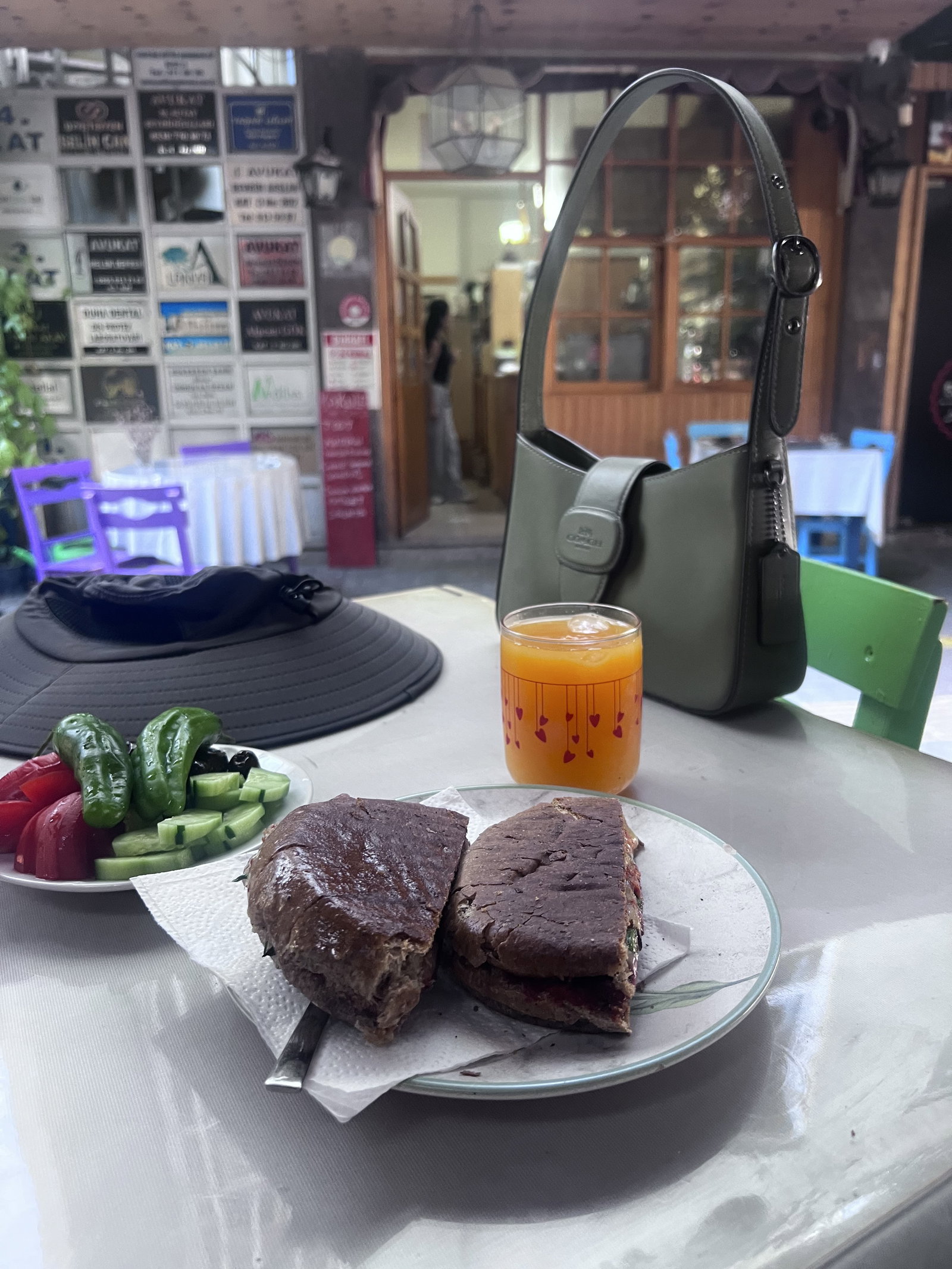 Kakule Vitamin Cafe