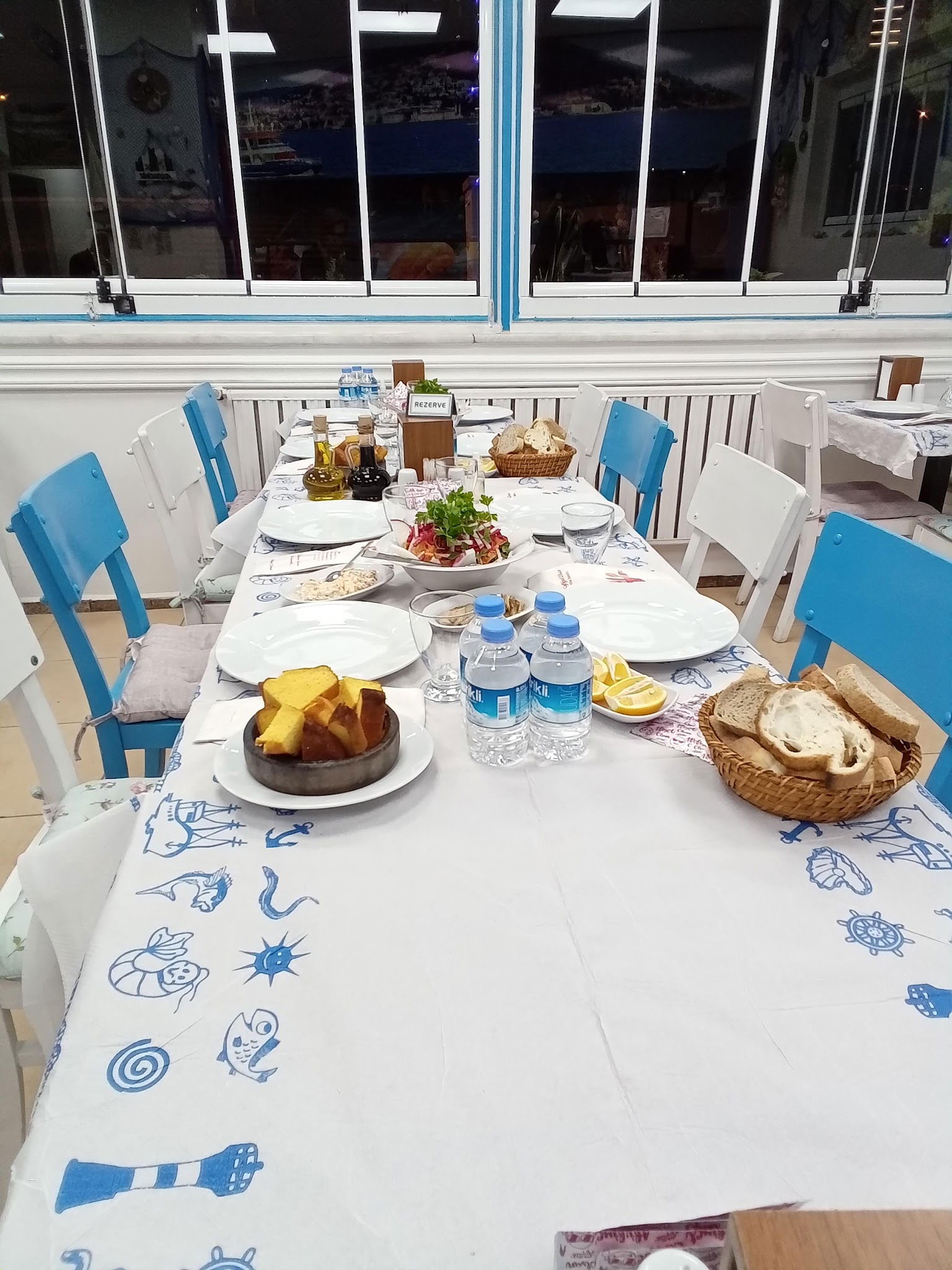 Bi̇zi̇m Balikçi Restaurant