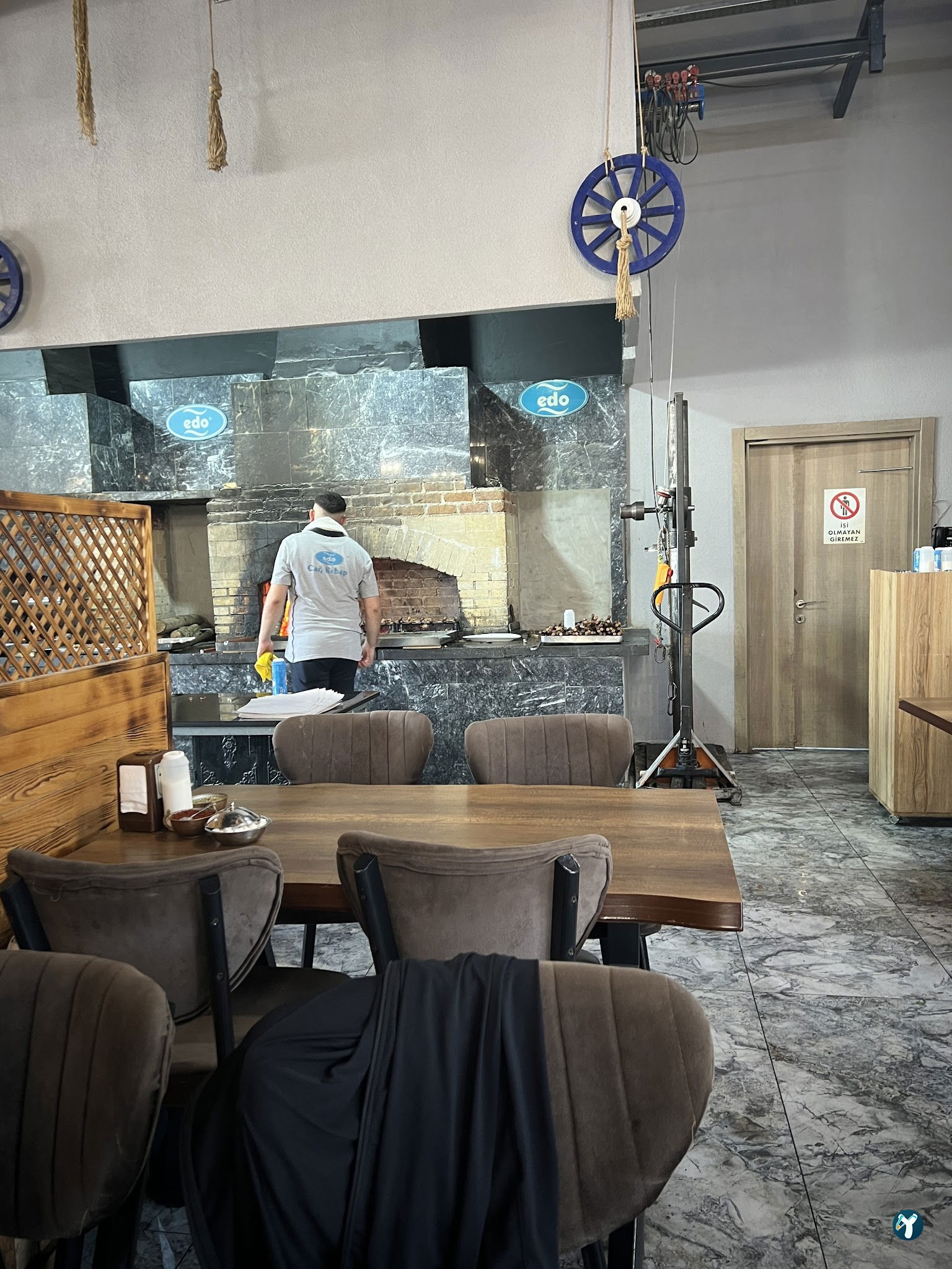 Edo Cağ Kebap