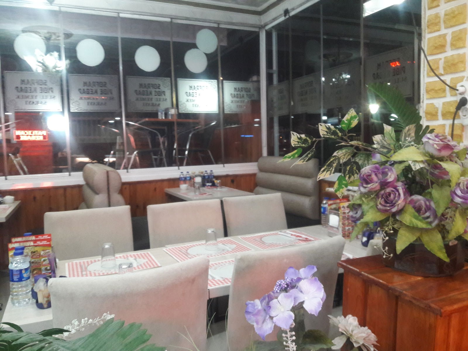 Şanlıurfa Pide Kebap Sulu Yemek Salonu