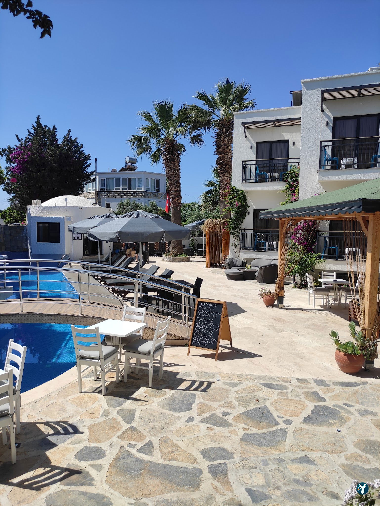 Deniz Beach Restaurant & Bar