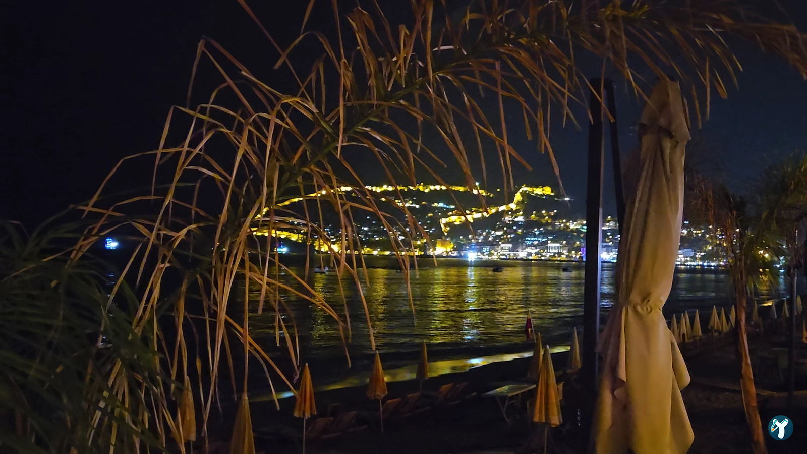 Lui Beach & Lounge