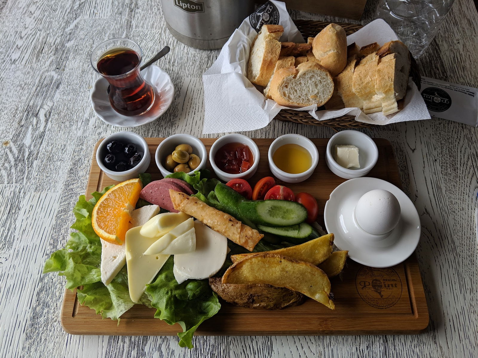 Seapoint Cafe & Restaurant