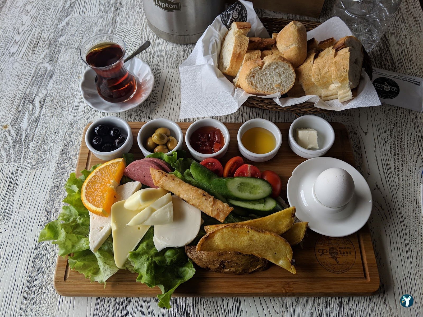 Seapoint Cafe & Restaurant