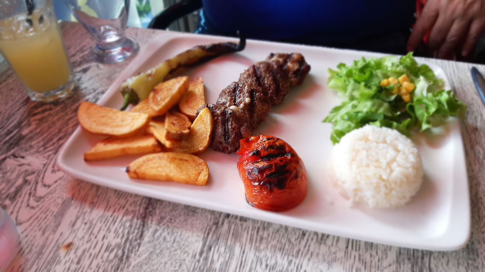 Seapoint Cafe & Restaurant