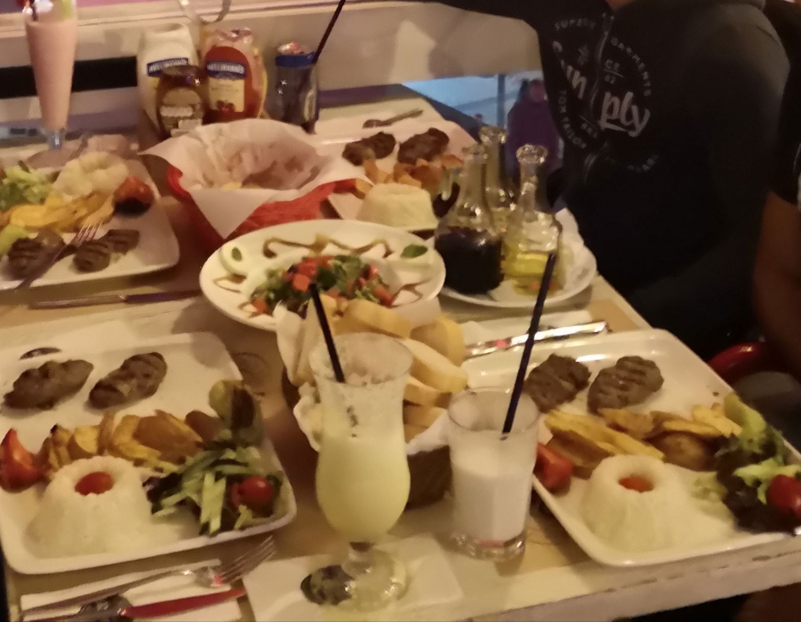 Seapoint Cafe & Restaurant