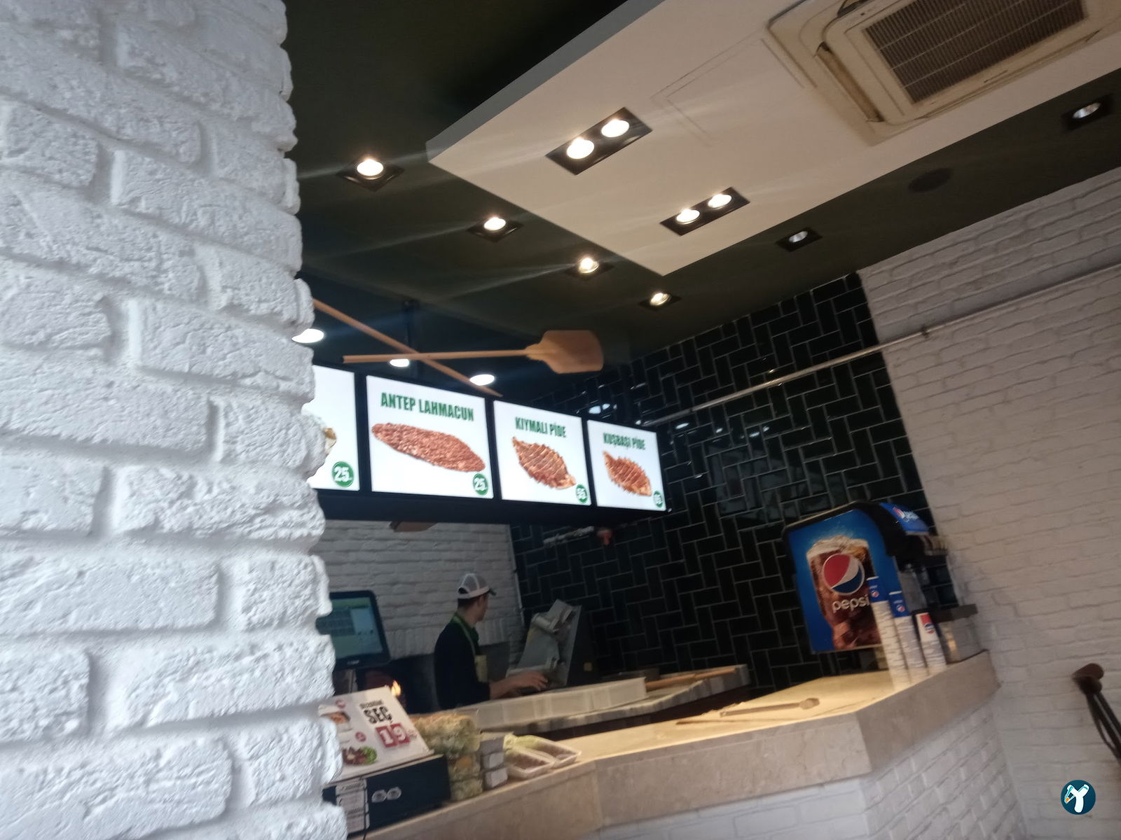 Zeytinburnu Hacıoğlu Lahmacun