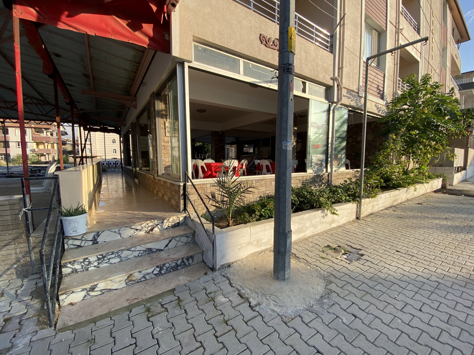 Uğur Cafe