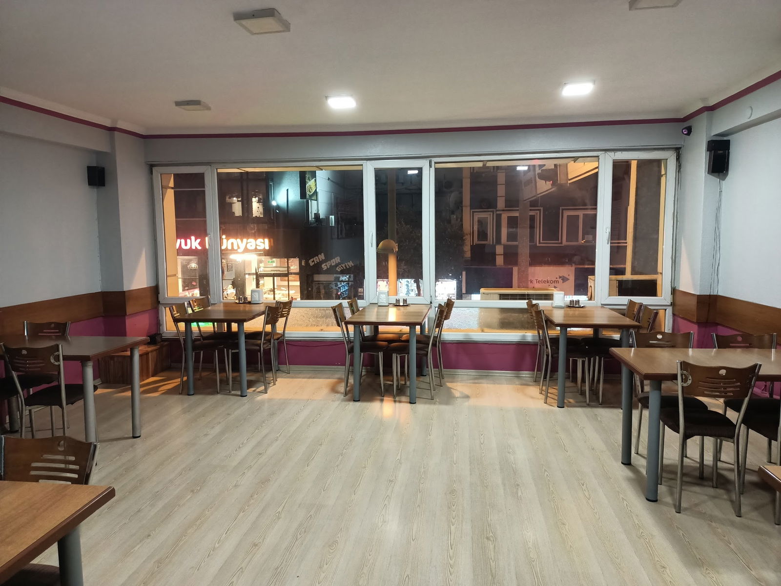 Istanbul Pide Ve Börek Salonu