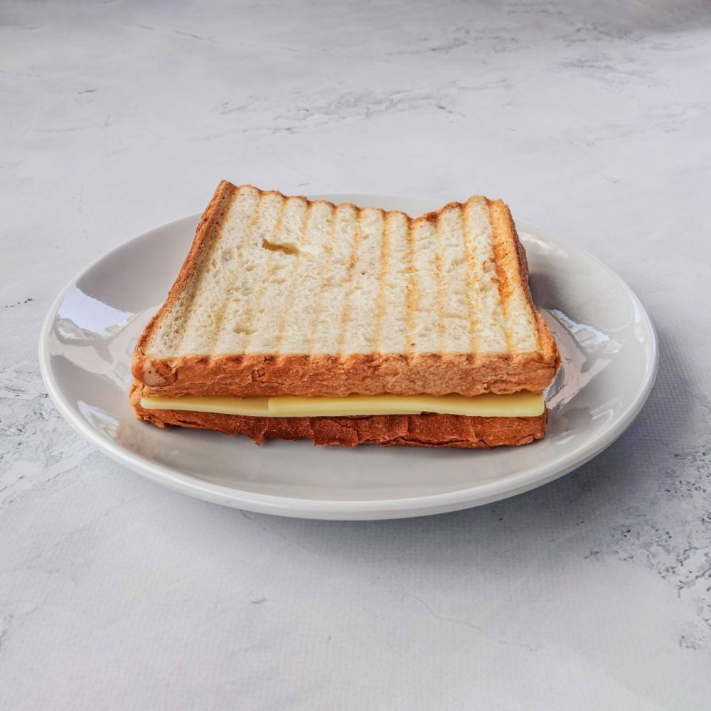 Salamlı Kaşarlı Tost