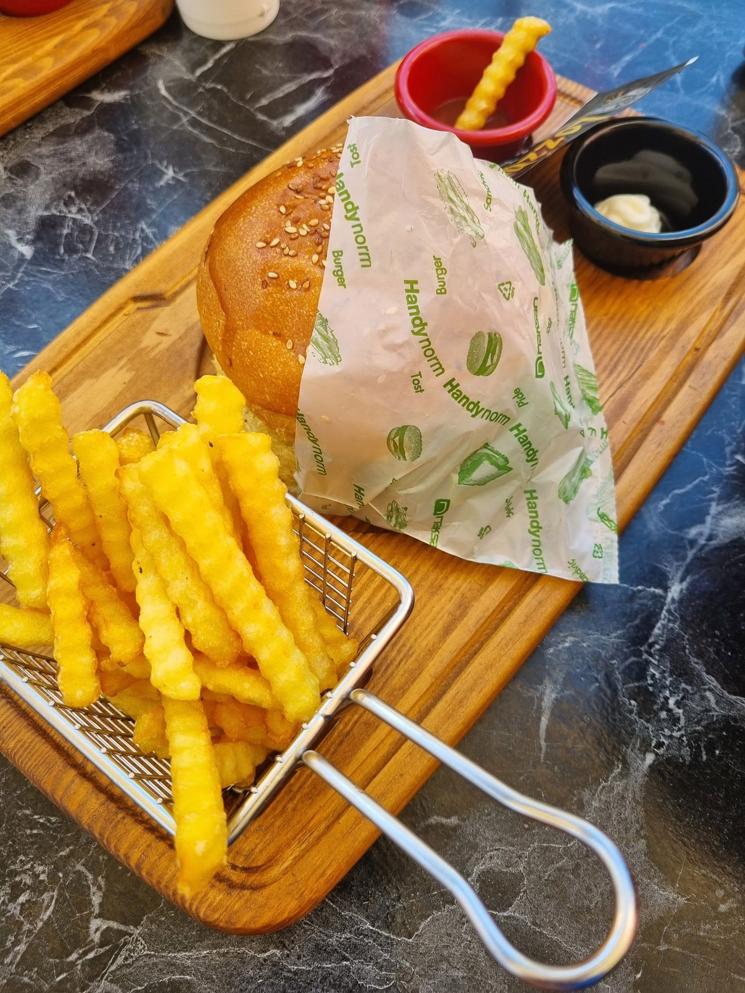 Lozzby Burger Tantuni