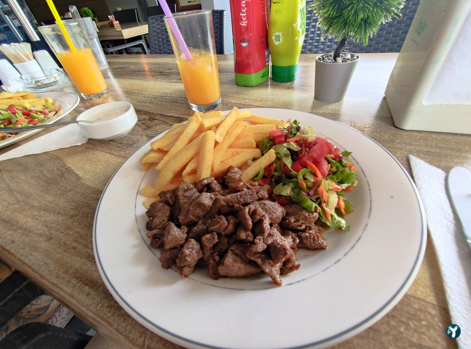 Arena Restaurant
