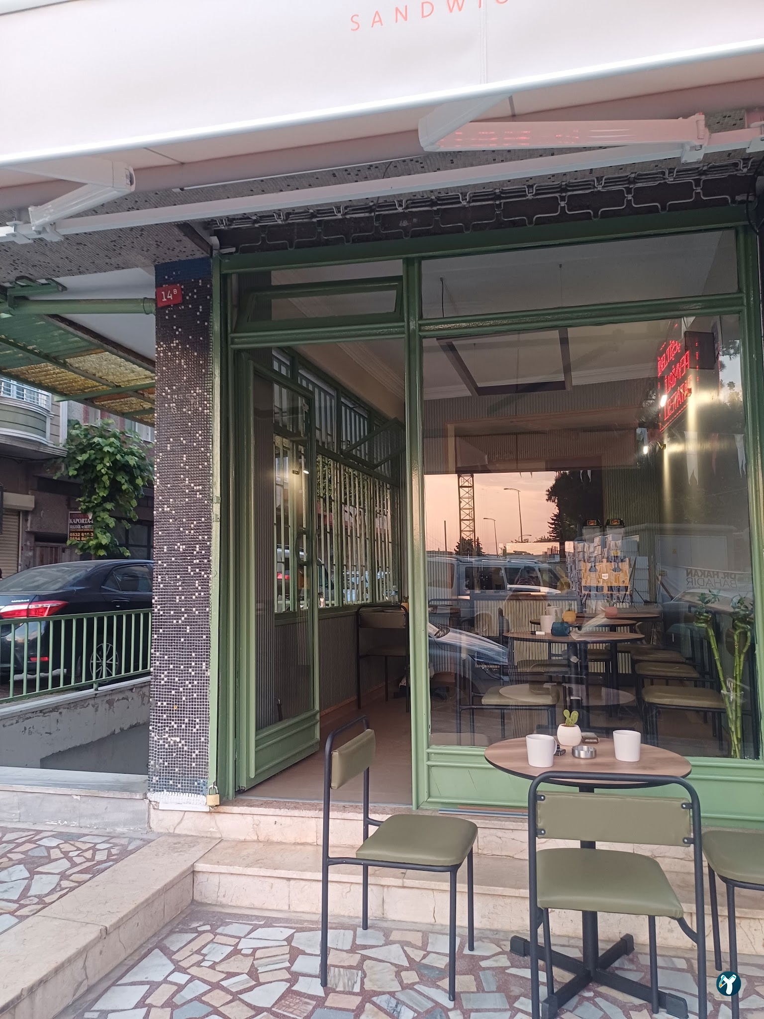 Modash Cafe