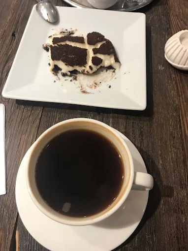 KIYMIK KAHVE DÜKKANI