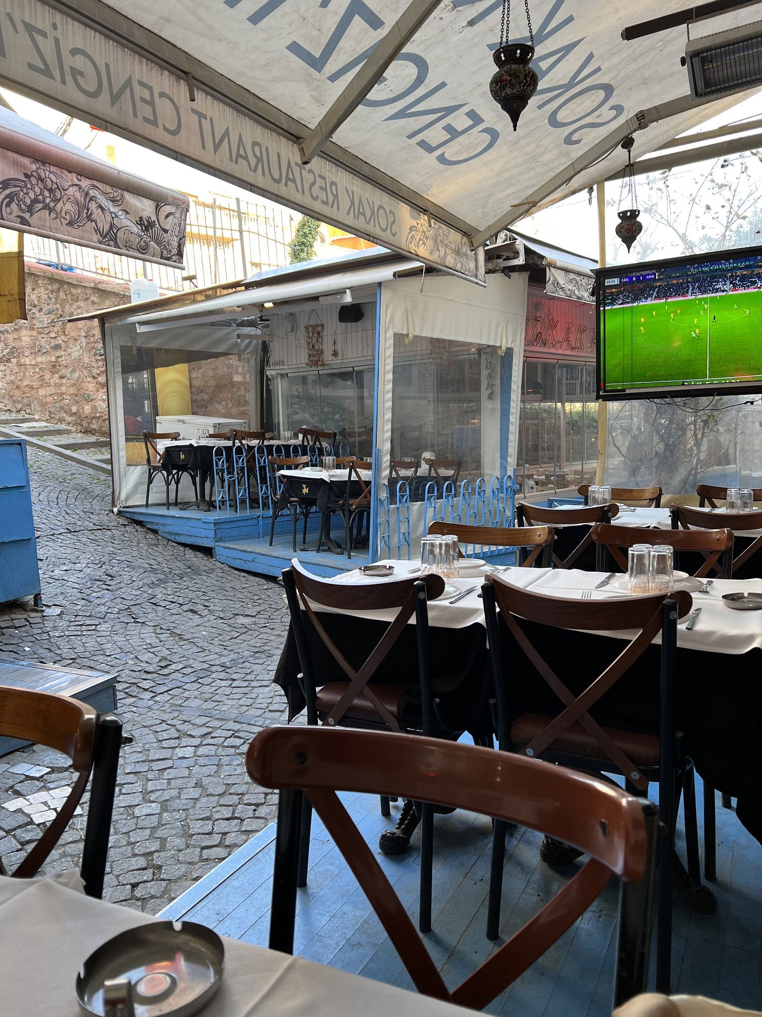 Sokak Restaurant Cengizin Yeri