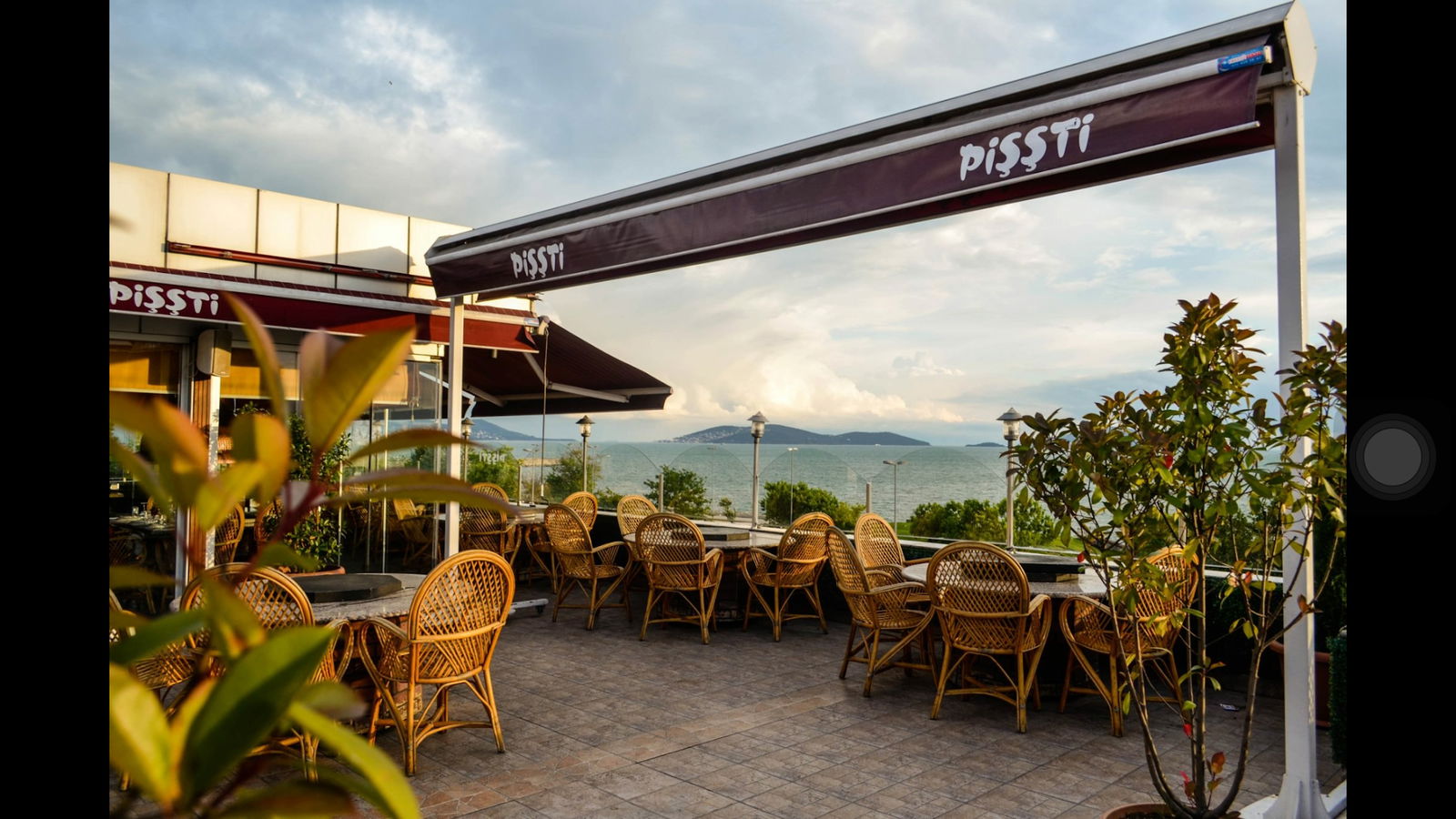 Pissti Grill Restaurant