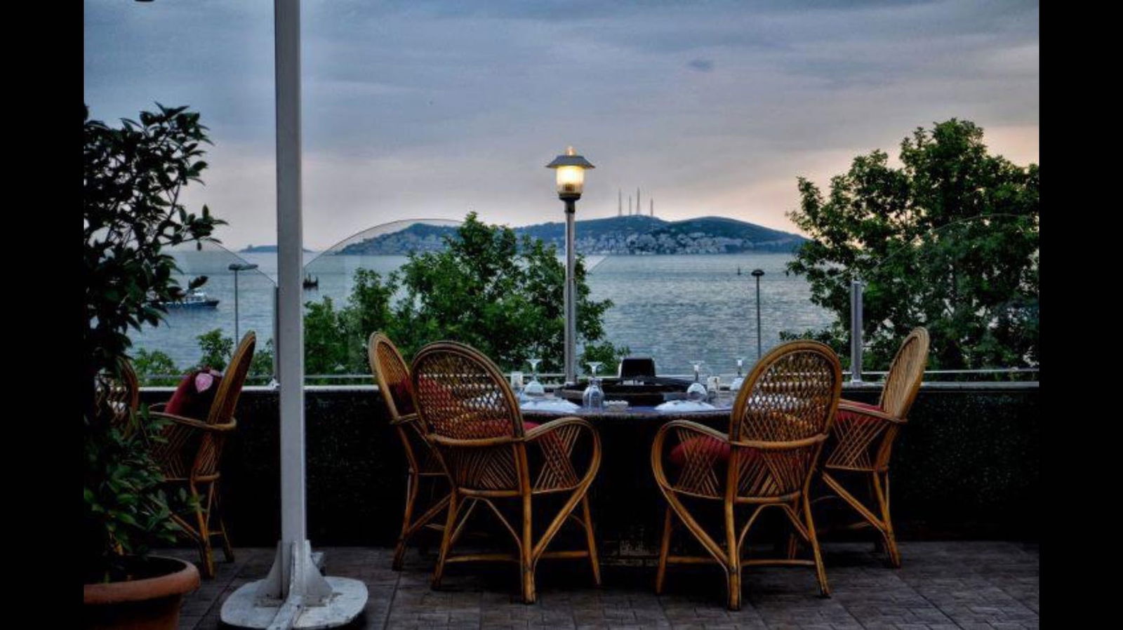 Pissti Grill Restaurant