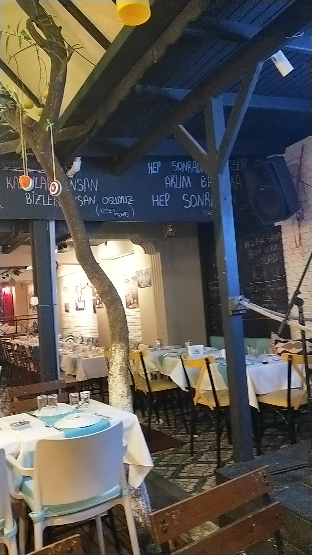 Begonvil Kaleiçi