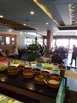 Karya Restaurant resimleri