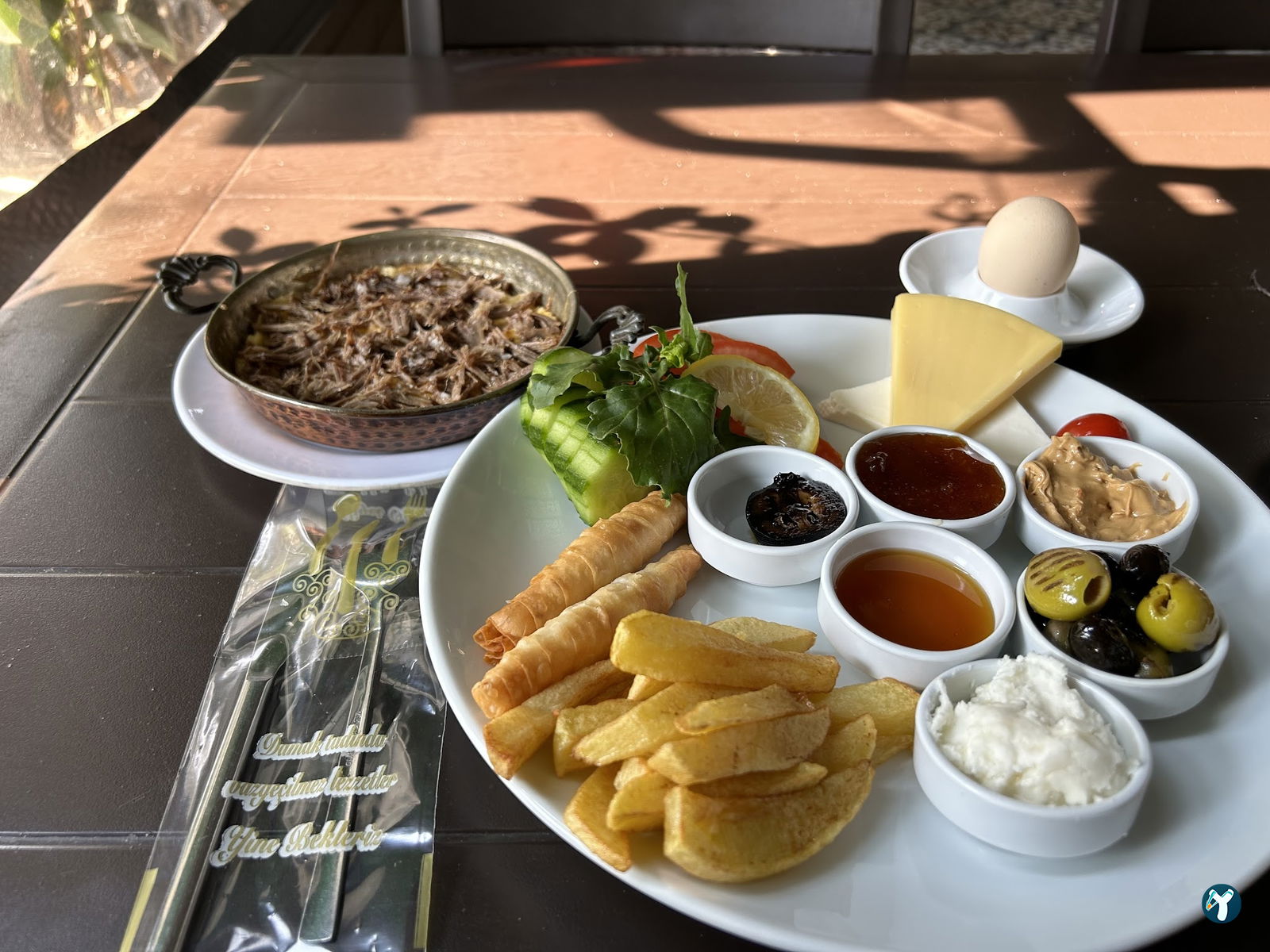 Van Konağı