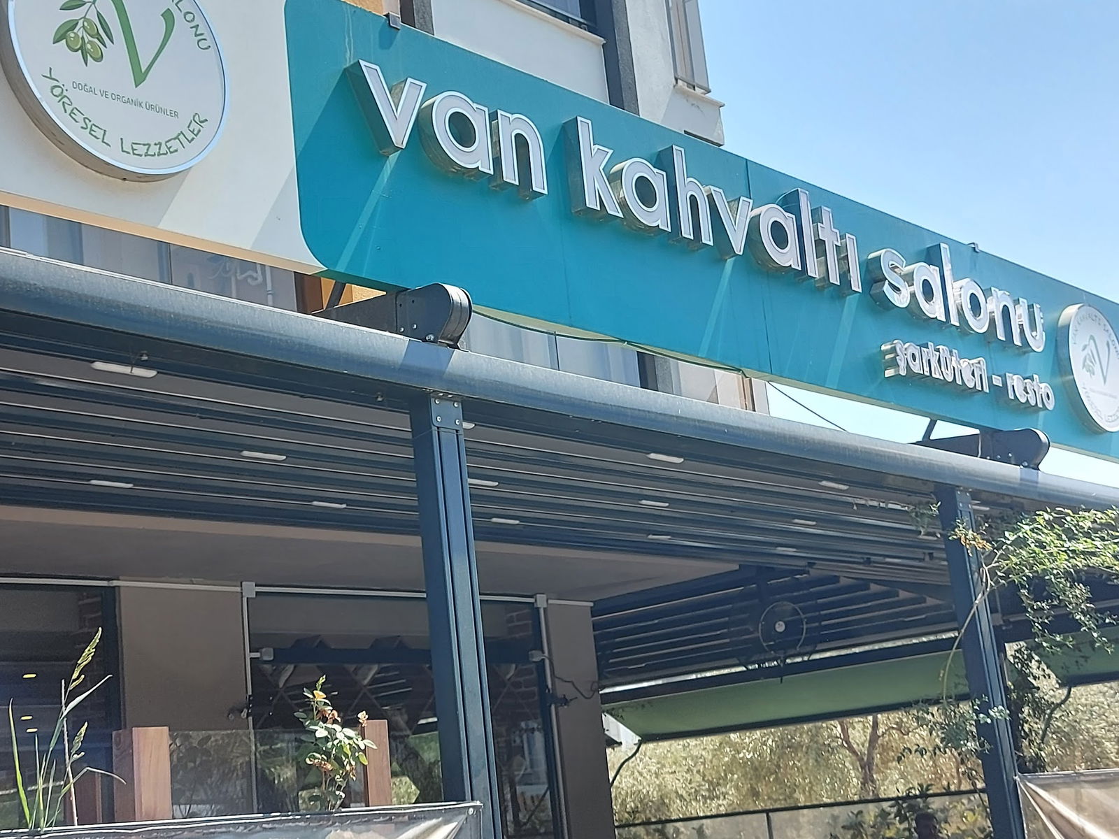 Van Konağı