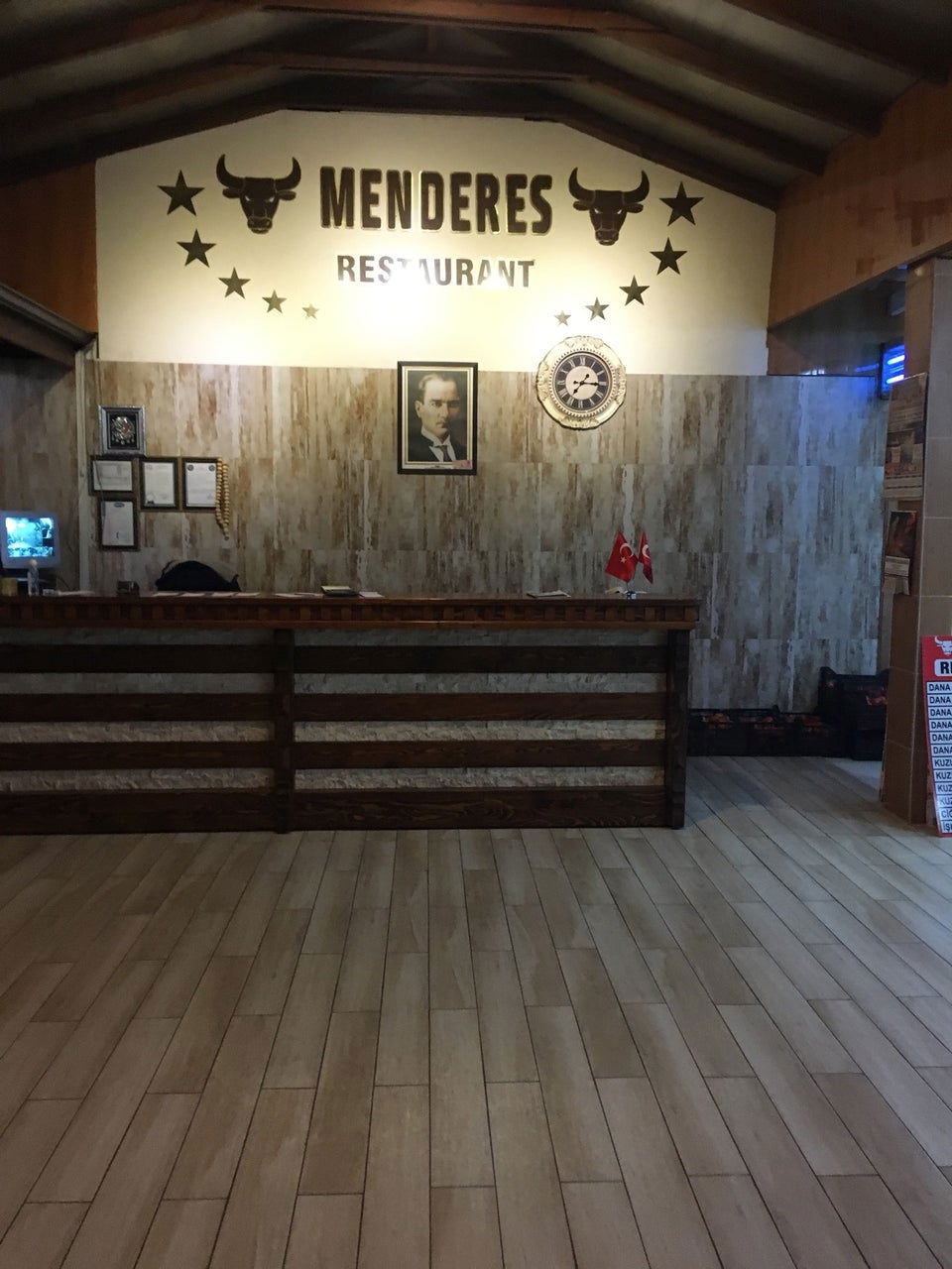 Menderes Restaurant