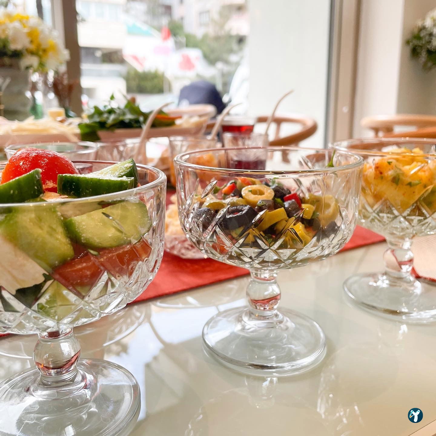 Leni Artisan Cafe