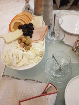 Leni Artisan Cafe resimleri