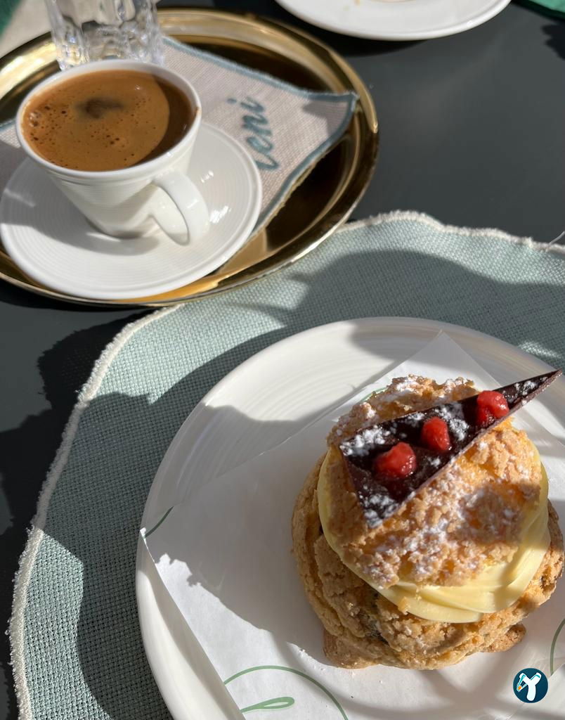 Leni Artisan Cafe
