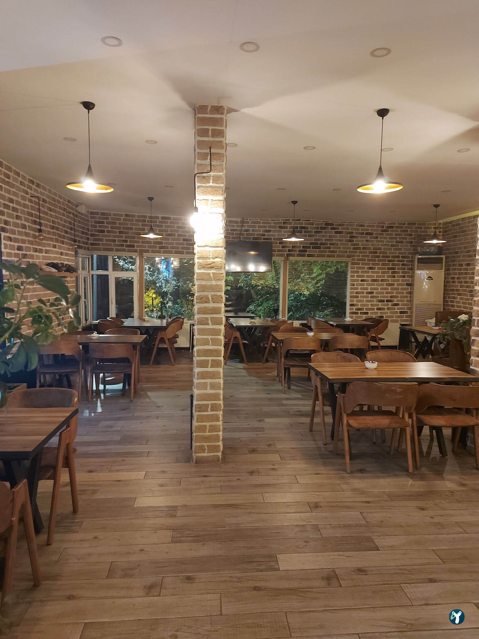Kivi Cafe