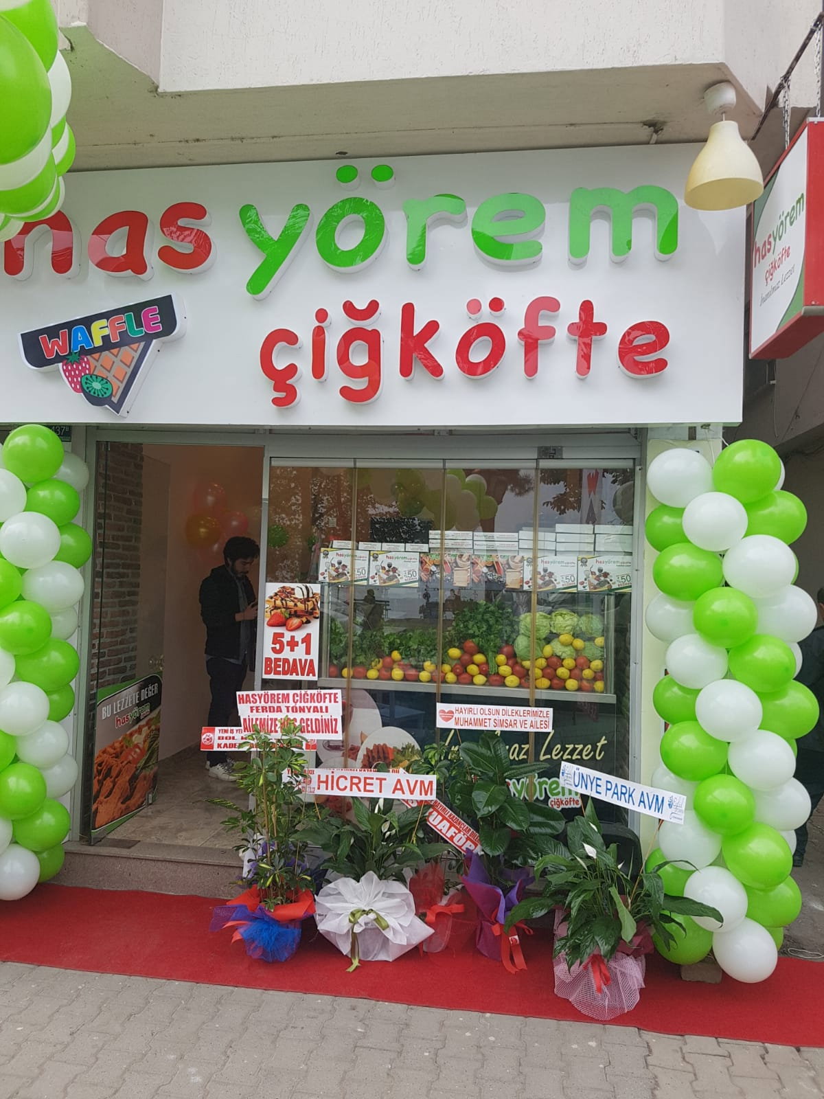 Sosyete35Waffle & Dondurma & Çiğköfte