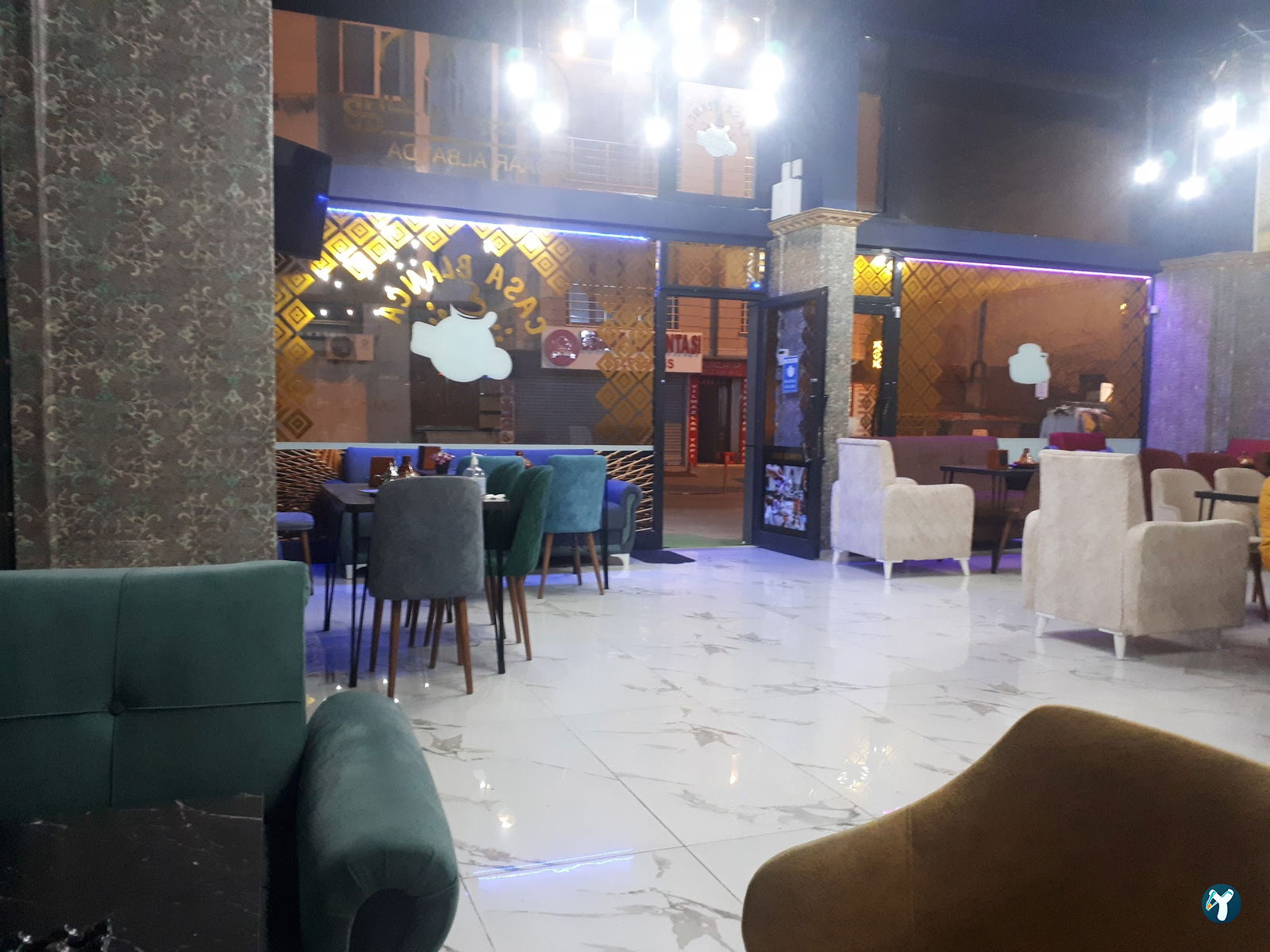 S.O.S Cafe Resturant
