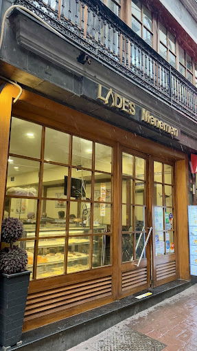 Lades Menemen