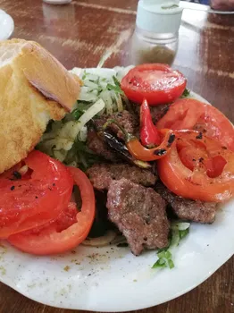 Meshur Mugla Koftecisi Zafer'In Yeri resimleri