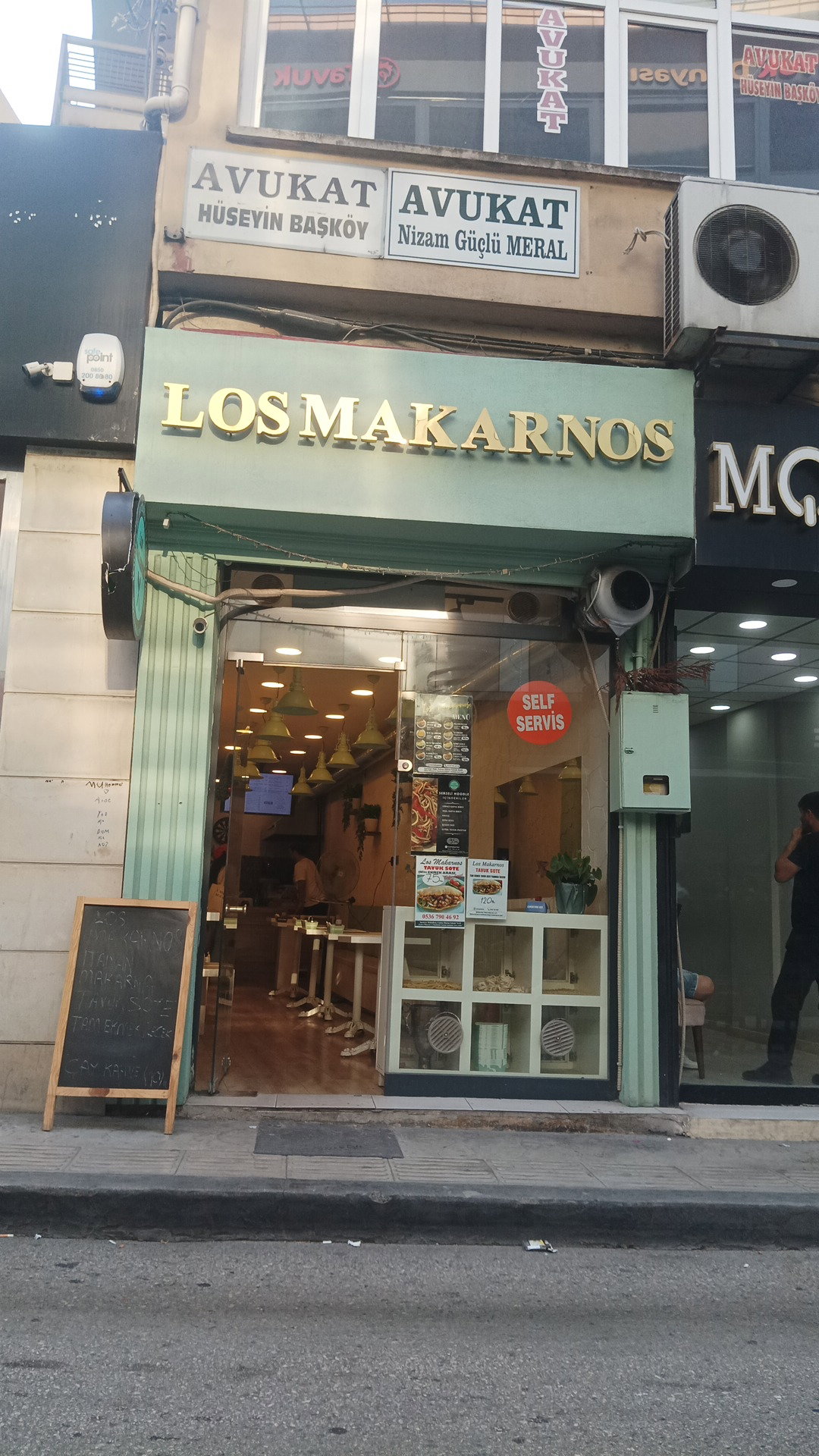 Los Makarnos